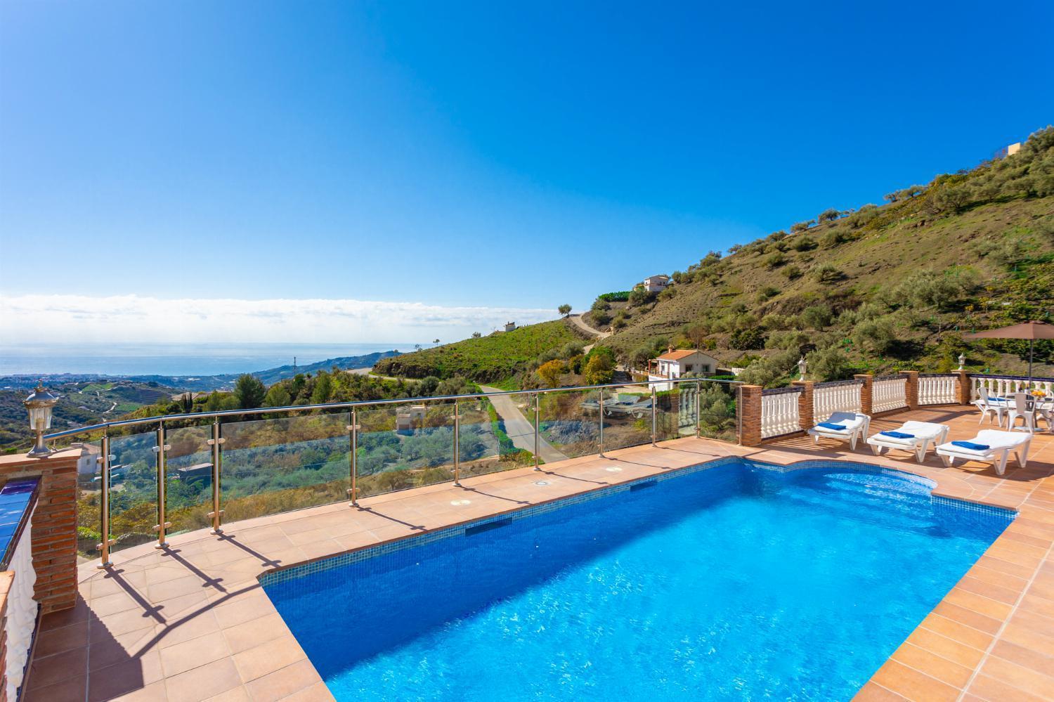 El Pedregal * Frigiliana